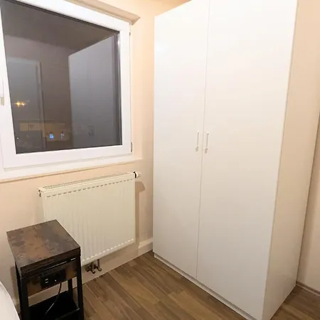 Zentral Kurz Vor Naehe Autobahn Apartmán