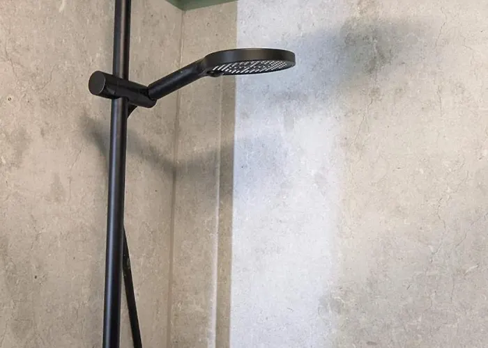 Lägenhet Zentral Kurz Vor Naehe Autobahn