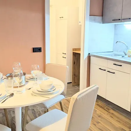 Zentral Kurz Vor Naehe Autobahn * 林茨