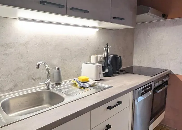 Zentral Kurz Vor Naehe Autobahn